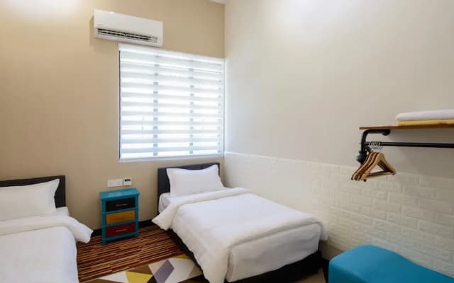 3-Bedrooms Gurney Terrace 9 - iB12 - photo 5