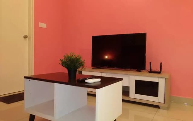 Amazing Lake view studio unit, Hyve,Cyberjaya, Free WiFi, Free Parking, Netflix, Pool - photo 2