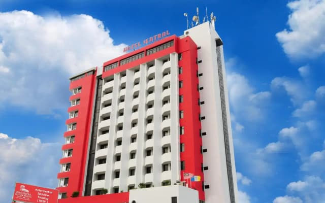 Hotel Sentral Seaview @ Beachfront - photo 4
