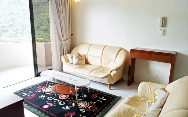 Batu Ferringhi By the Sea Holiday Home - photo 2