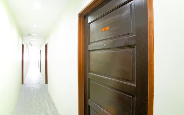 Zande Motel by OYO Rooms - photo 2