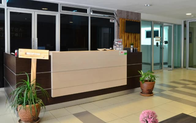 Aster+ Hotel Bukit Jalil - photo 2