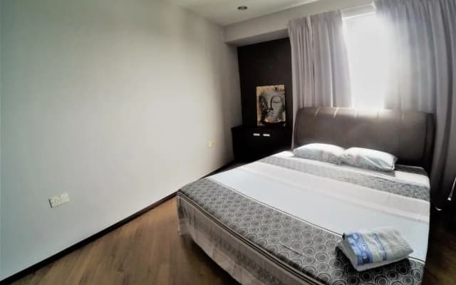 PJ8 Service Suite 2 Bedrooms Near Train Station - photo 3