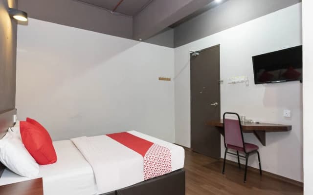 OYO 495 Kluang Parade Hotel - photo 3