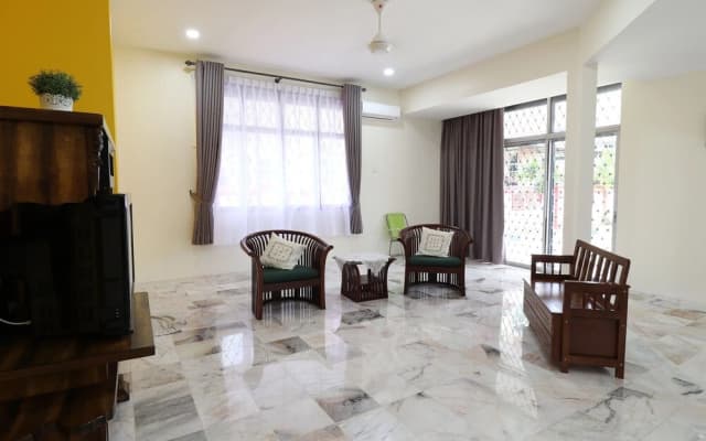 Puteri Homestay - photo 2
