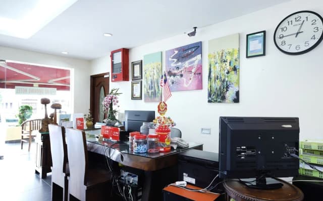 The Fern Lodge Hotel - photo 2