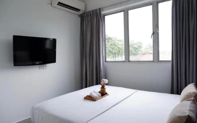 Indah Garden Hotel - photo 4