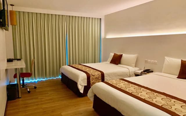 Riverfront Inn - photo 4
