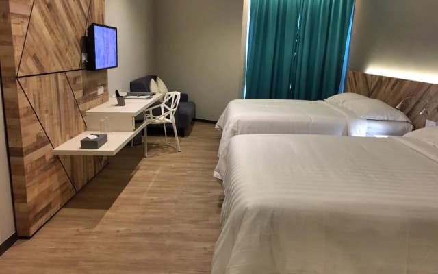 G5 Hotel and Services Apartment - photo 4