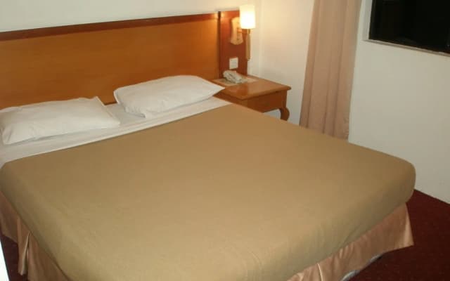 Hotel Sri Sutra - Bandar Puchong Utama - photo 3