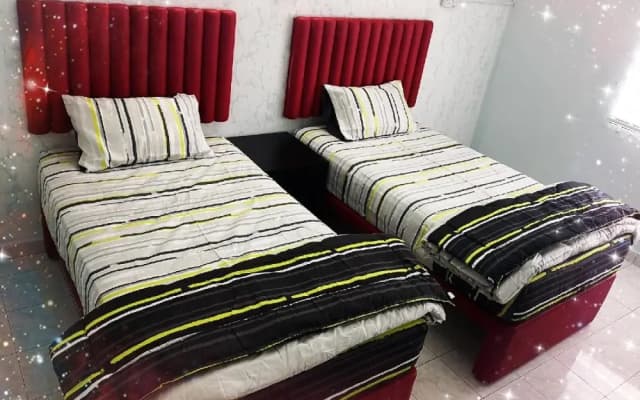 HP klebang t asek home shoplot 1st floor 6 pax wifi - photo 3