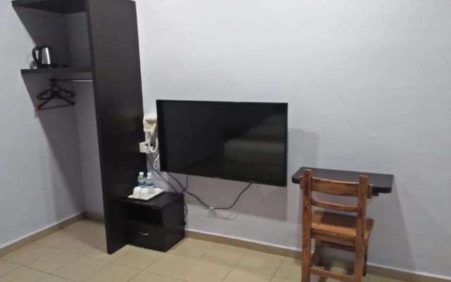 Tiong Hua Hotel - photo 5