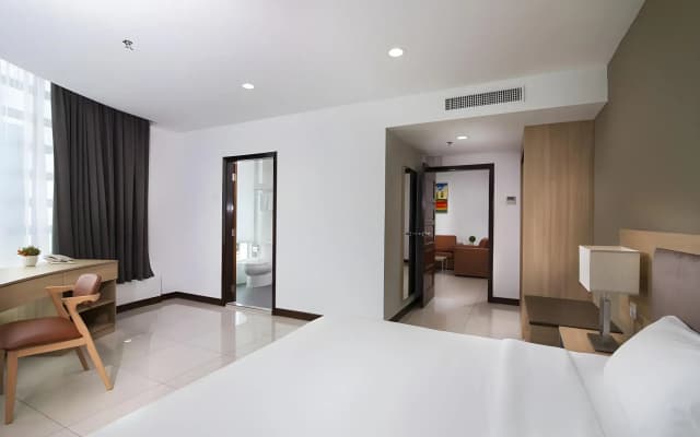 One Pacific Hotel & Serviced Apartments - photo 4