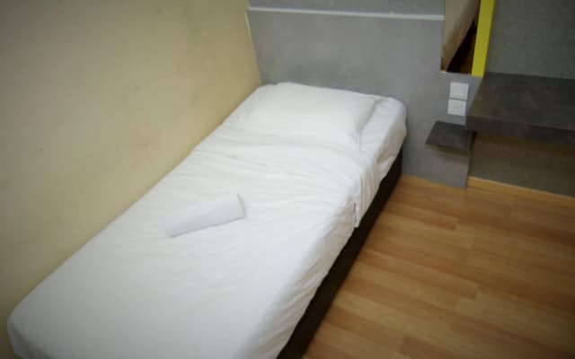 Smile Hotel Wangsa Maju - photo 3