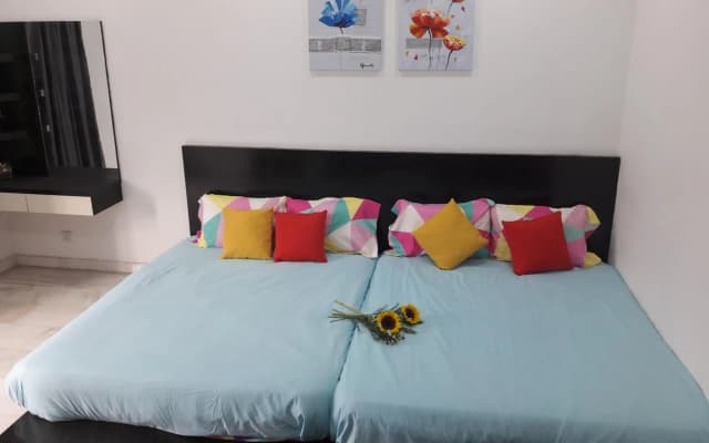 Big Family Friends Guesthouse 16pax, Legoland Bukit Indah - photo 4