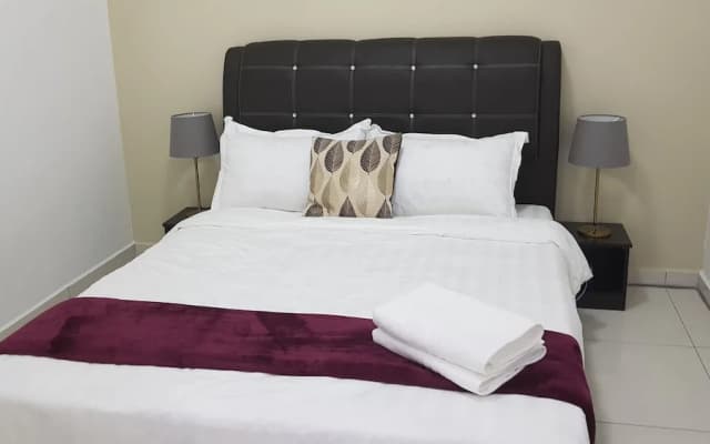 Euzmo Residences at Studio 14 - photo 4
