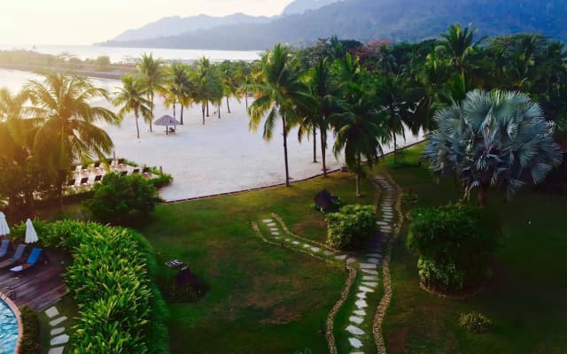 De Lagoon Suite at Langkawi Lagoon Resort - photo 2
