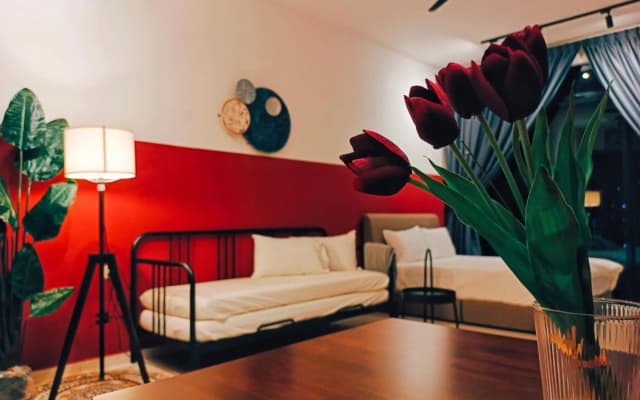 New Georgetown Instagramable 2BR Homestay with 10pax - photo 3