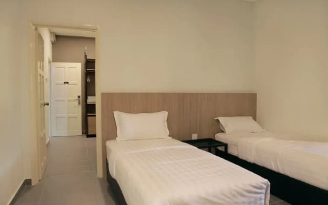 Hotel Ali Imran - photo 4