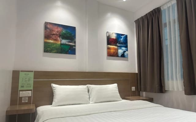 AST Hotel - photo 5