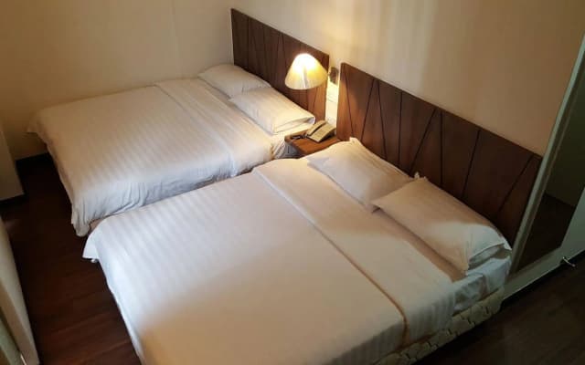 9 Square Hotel - Kota Damansara - photo 5