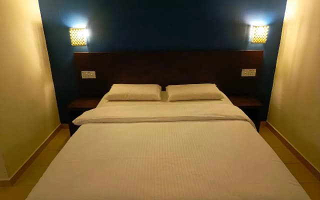 Meldrum Hotel - photo 2