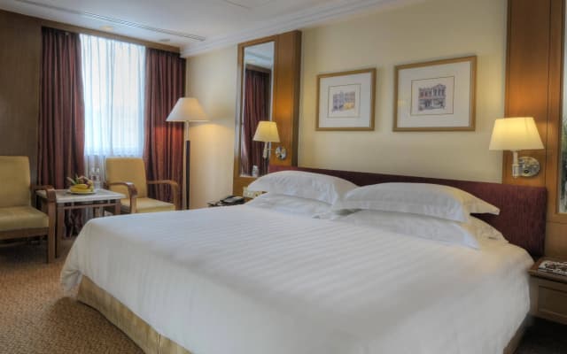 Hotel Royal Kuala Lumpur - photo 4