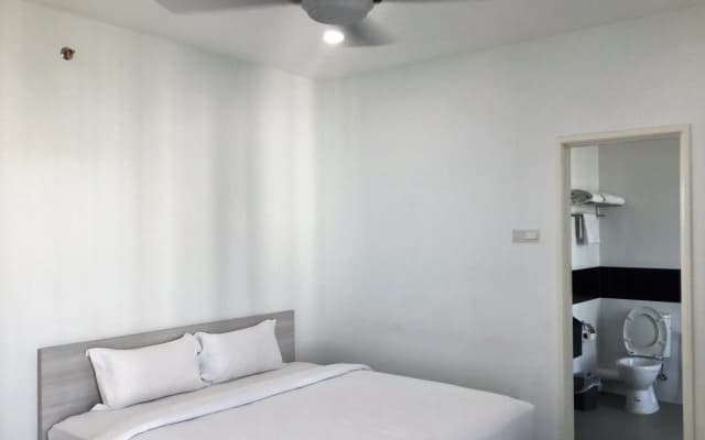 Vouk Hotel Suites - photo 4