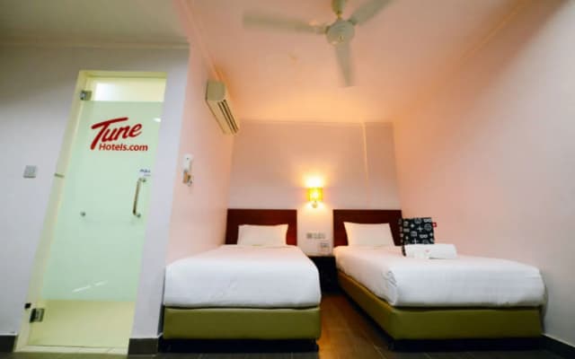 Tune Hotel - Waterfront Kuching - photo 5