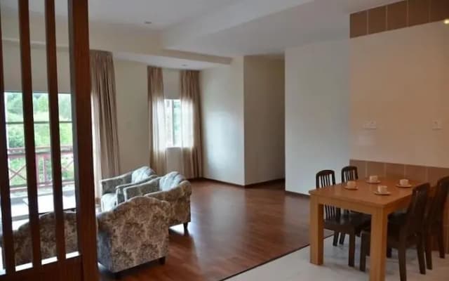 Iris House Resort - photo 3