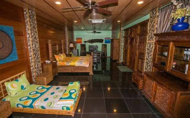 Lost Paradise Resort - photo 2
