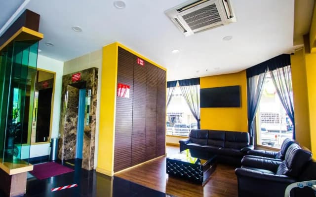 Grand Eastern Hotel - photo 2