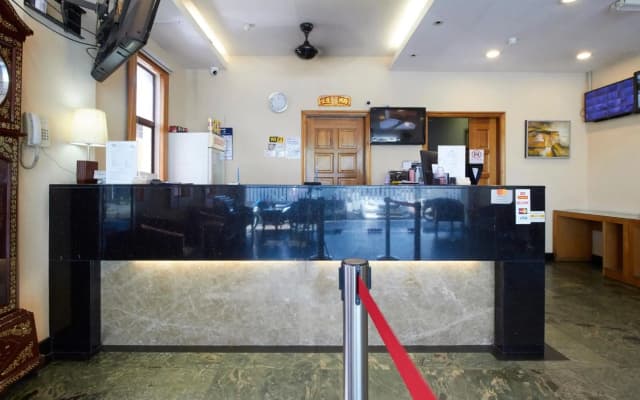 Kepong Hotel - photo 2