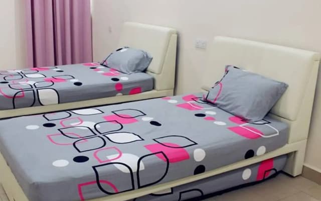Shia Guesthouse - photo 3