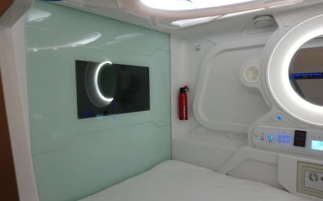 Stay With Me Capsules Hostel - photo 2