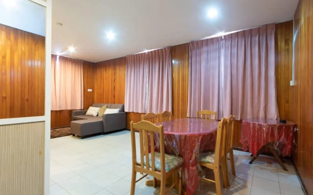 Kristal Hotel by OYO - photo 2