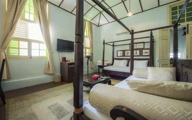 PalanquInn Heritage Suites - photo 3