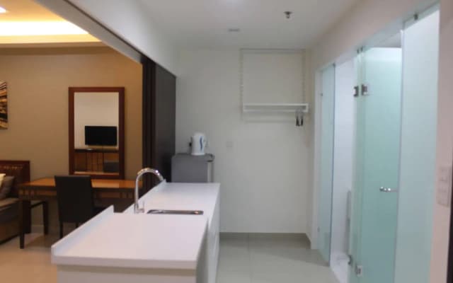 De Houz - Trefoil Setia Alam Home Stay - photo 2