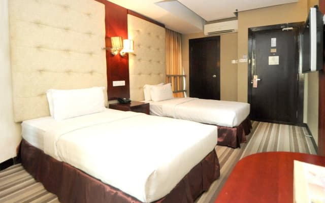 Celyn City Hotel - photo 5