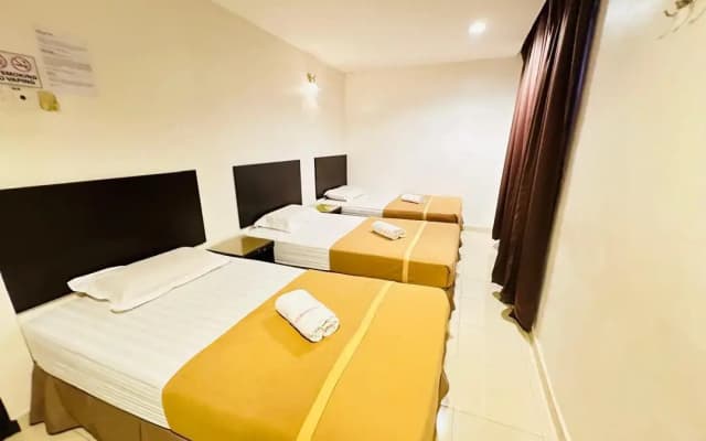Rainbow Hotel - photo 5
