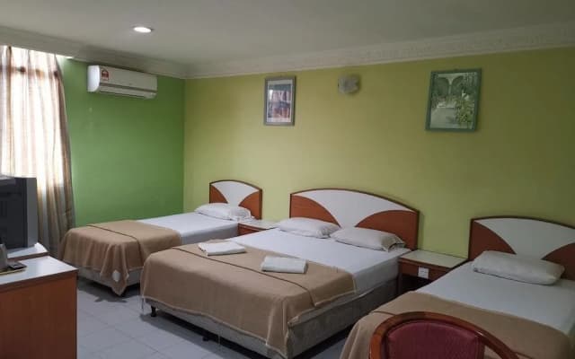 Hotel Inderapura - photo 4