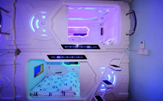 Audrey Capsule Hostel - photo 5
