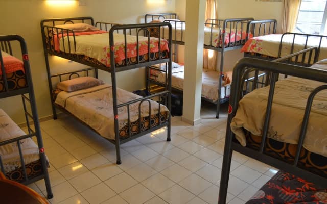 Fathers Guesthouse - photo 4