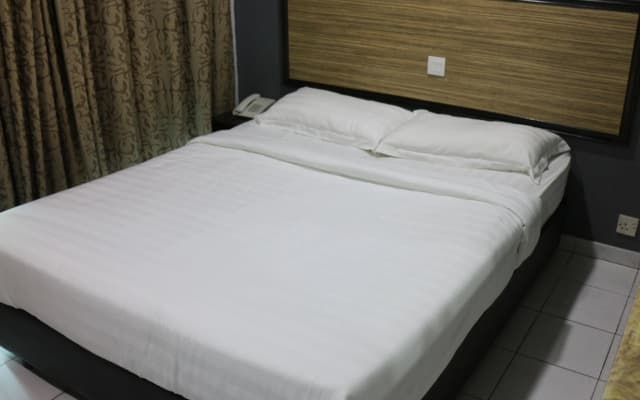 Subang Park Hotel - photo 2