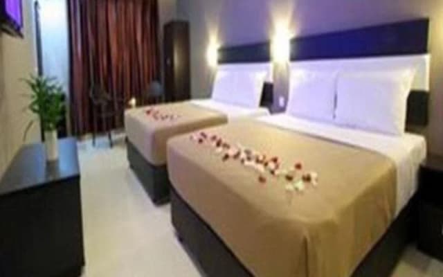 Oriental City Inn - photo 4