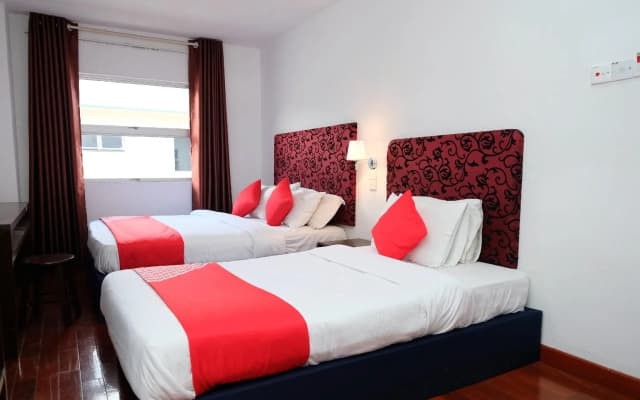 Grand City Hotel I By OYO Rooms - photo 5