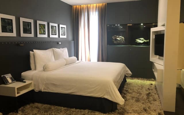 Bedrock Hotel - photo 3