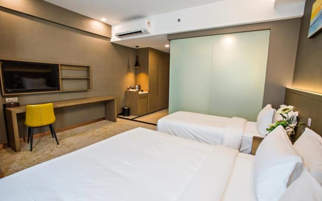 Grand Flora Hotel Melaka - photo 4