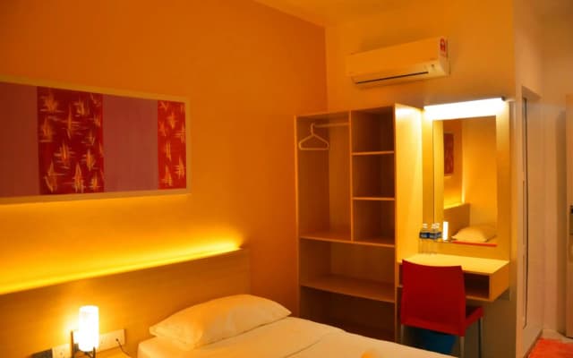 Hotel Jeti Tg Gemok - photo 2