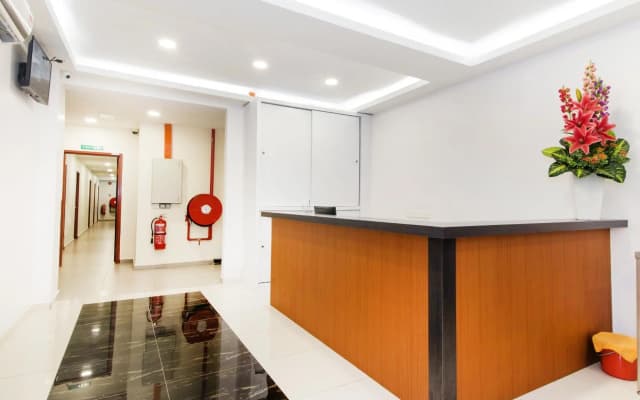 Lawten Hotel - photo 3